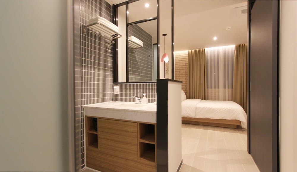 Seven Bricks Hotel Suite (Double) 7