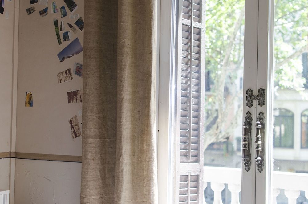 Bed & Art Barcelona Double Room, Shared Bathroom 3