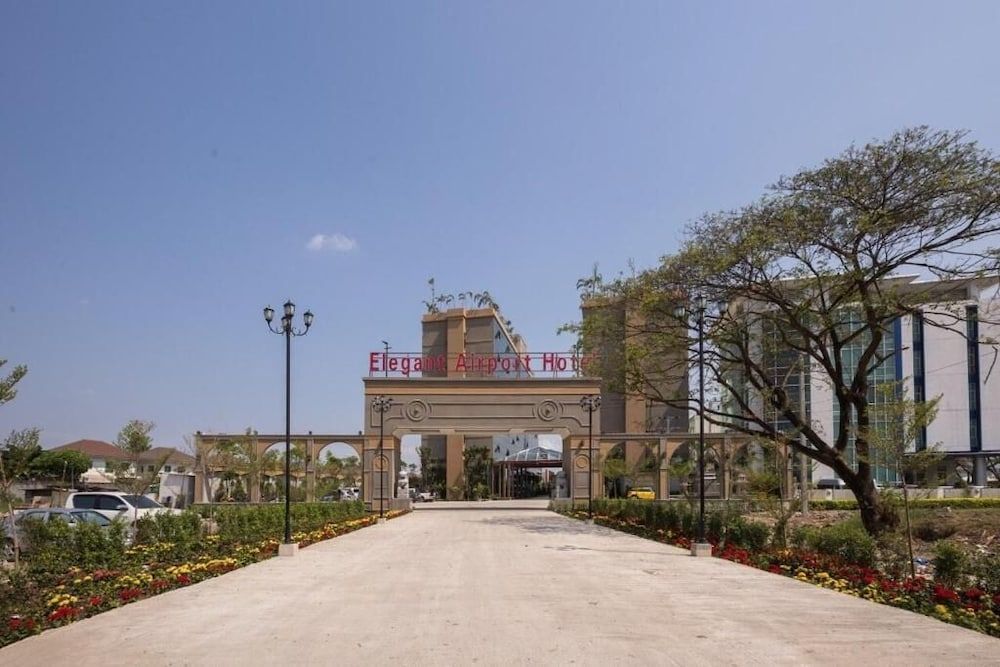 undefined Elegant Airport Hotel 5