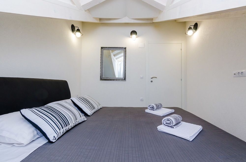 undefined Apartments Life 9