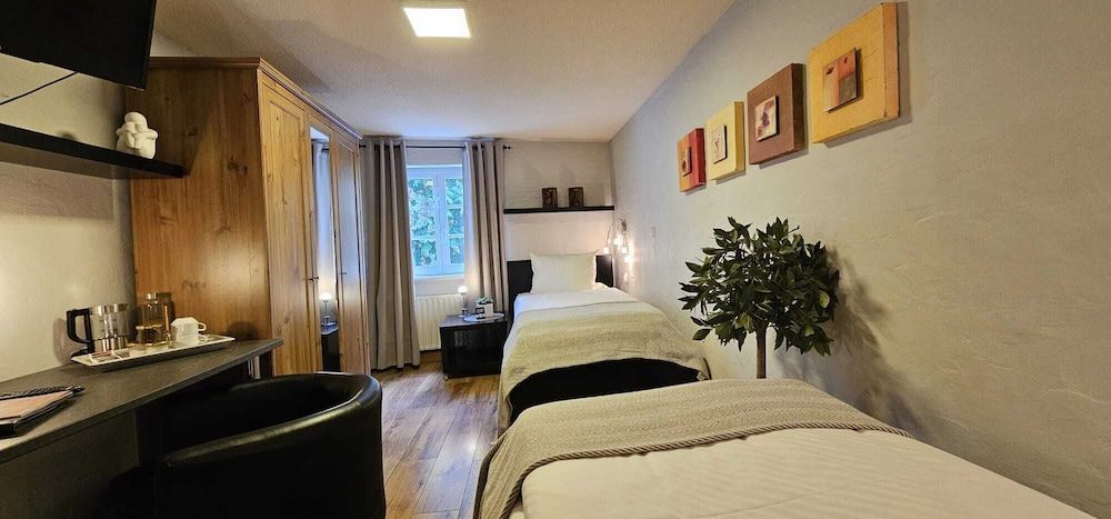 Twin Room, Ensuite