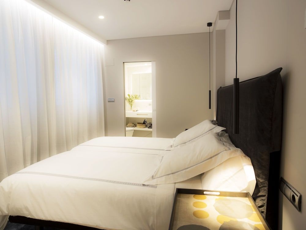 U-Sense Madrid Santa Ana Superior Apartment, 2 Bedrooms, City View 3