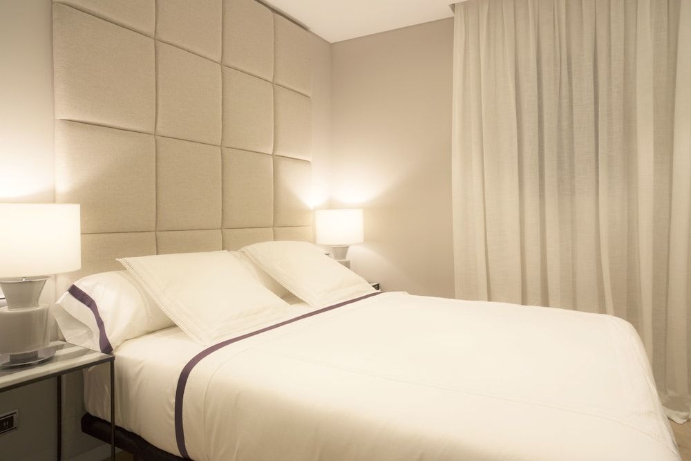 U-Sense Madrid Santa Ana Superior Apartment, 2 Bedrooms, City View 2