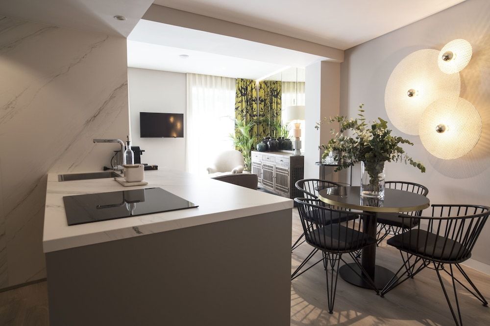 undefined U-Sense Madrid Santa Ana 4