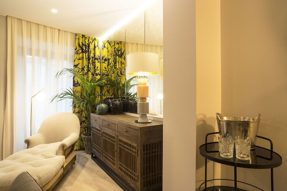 undefined U-Sense Madrid Santa Ana 8