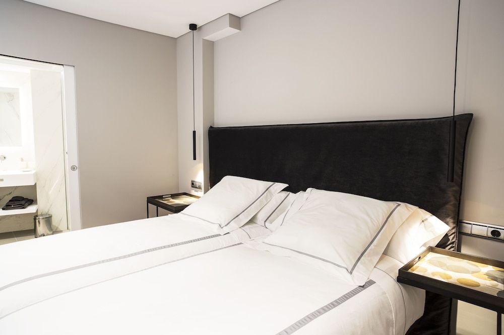 U-Sense Madrid Santa Ana Superior Apartment, 2 Bedrooms, City View 8