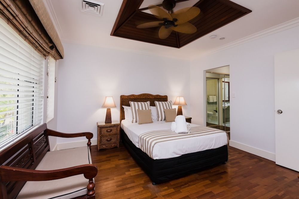 Luxury Apartment, 3 Bedrooms, Beach View, Beachfront