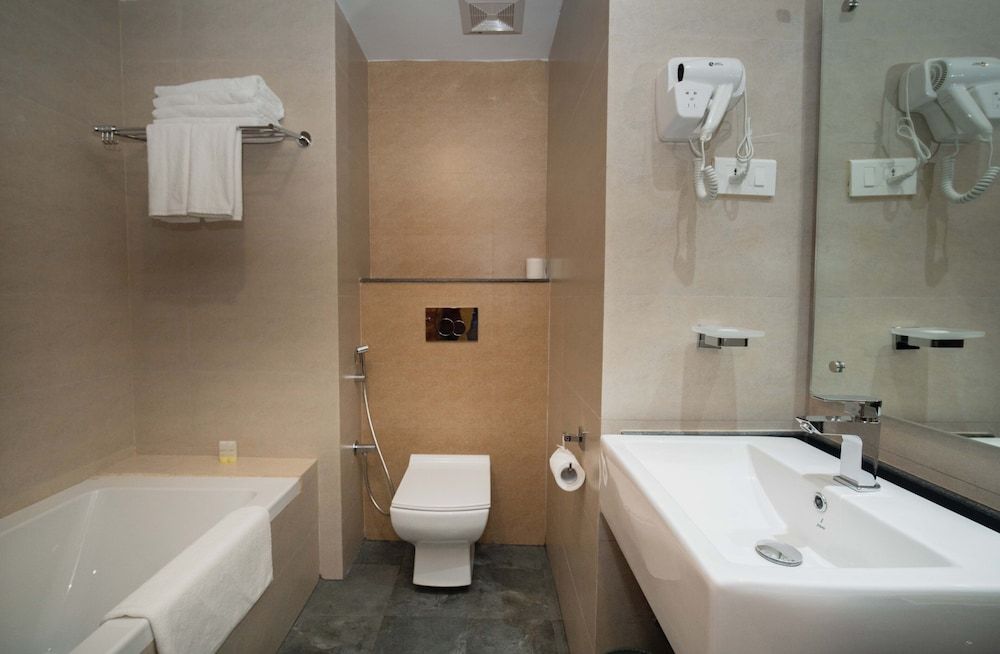 Bar Peepal Resort Deluxe Twin Room 9