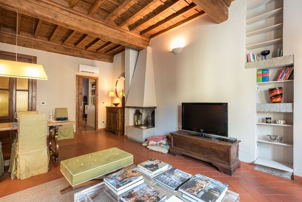 Heart of Florence Pitti 2 Bed-apartment Deluxe Apartment, 2 Bedrooms, City View 22