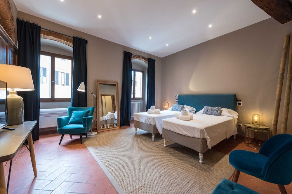 Heart of Florence Pitti 2 Bed-apartment Deluxe Apartment, 2 Bedrooms, City View 9