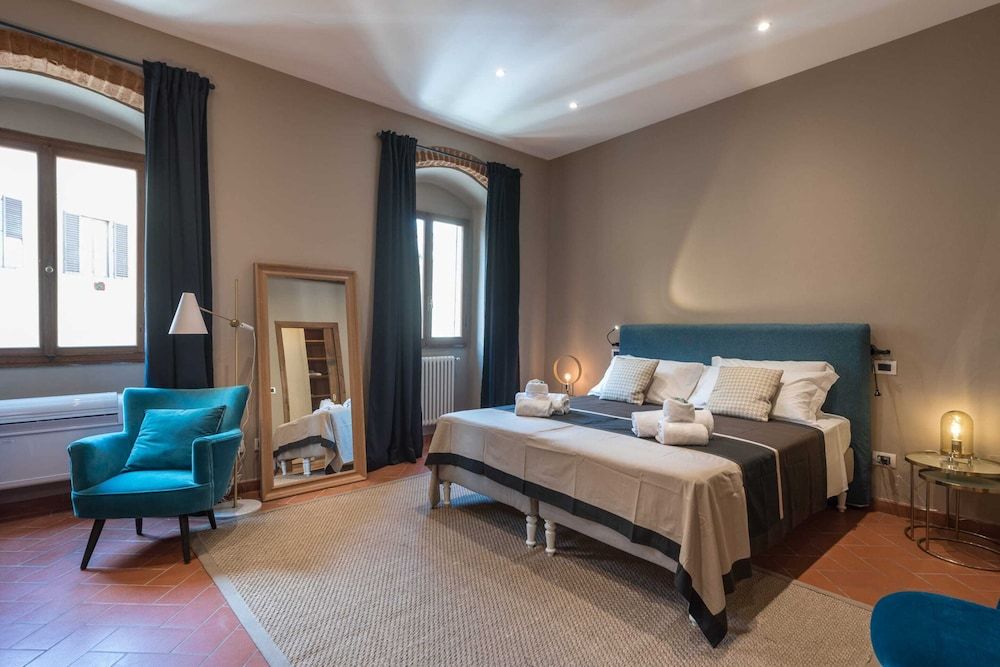 Heart of Florence Pitti 2 Bed-apartment Deluxe Apartment, 2 Bedrooms, City View 6