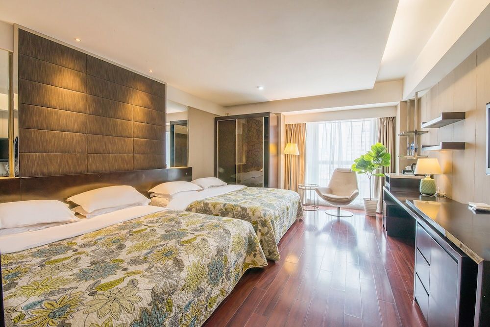 City Quadruple Room, 1 Bedroom, Kitchen, City View