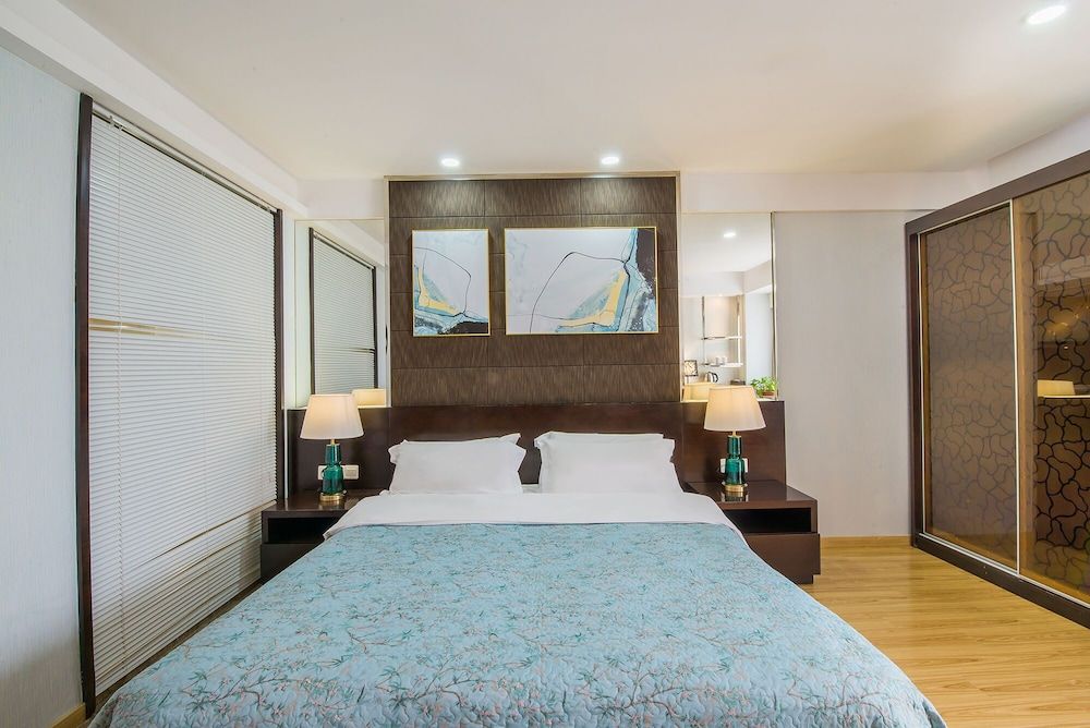 Elite Room, 1 King Bed