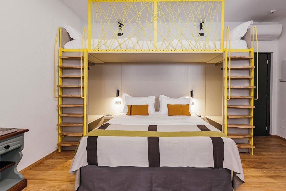 Hotel Priori Secret Garden Club Quadruple Room