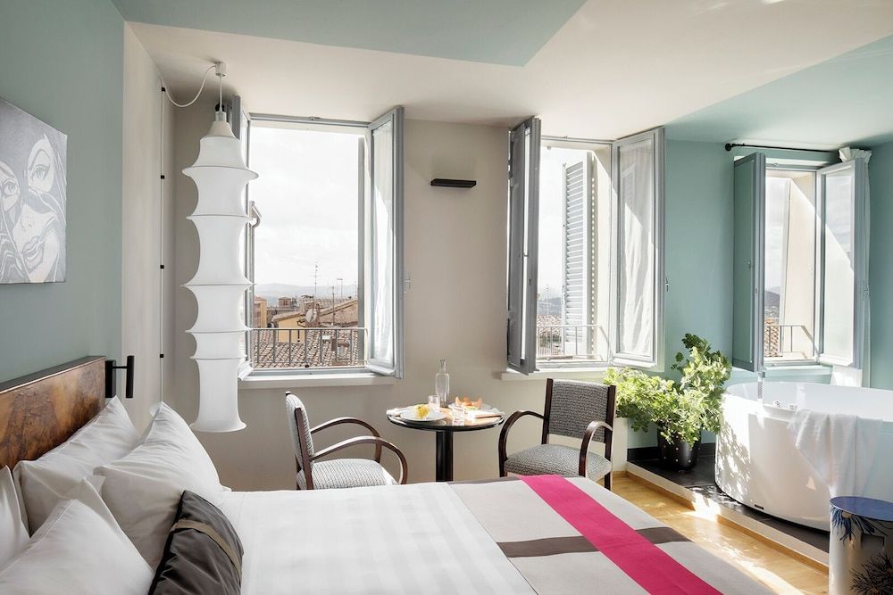 Hotel Priori Secret Garden Design Room, 1 King Bed, Hot Tub, Hill View 8