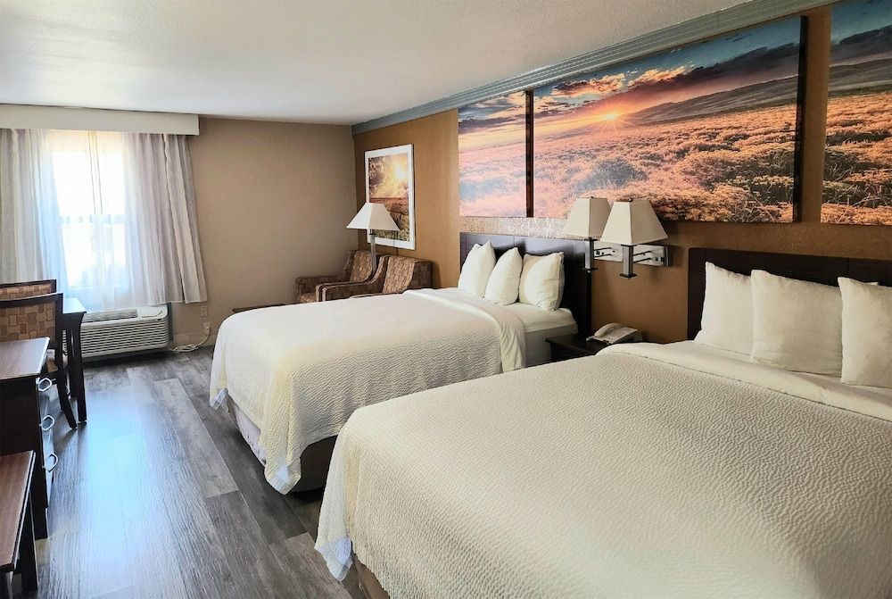 Room, 2 Queen Beds, Accessible, Non Smoking (Roll-In Shower)