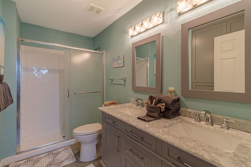 Executive Keys Condominiums on the Beach Condo, 3 Bedrooms, Beach View 10