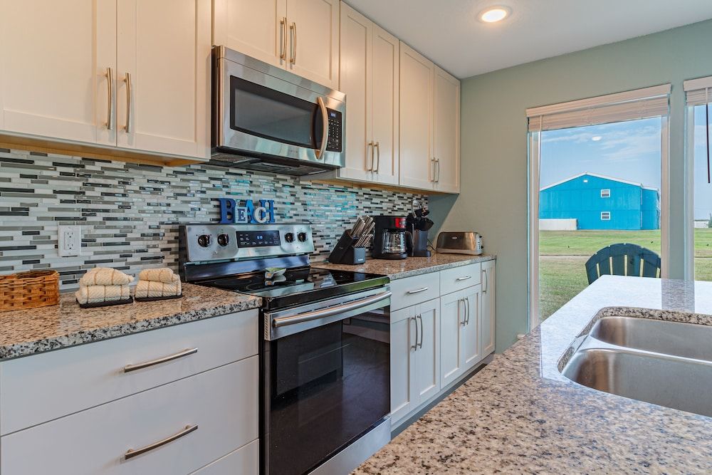 Executive Keys Condominiums on the Beach Condo, 3 Bedrooms, Beach View 7