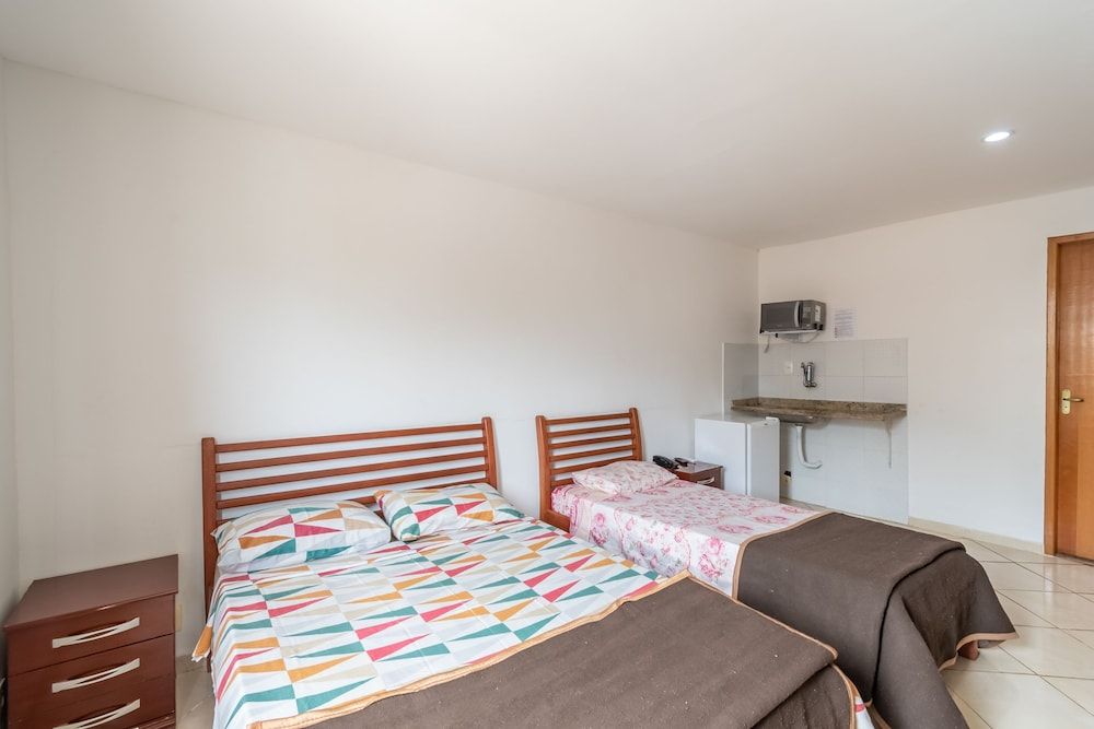 OYO Residencial Muriqui Apart Hotel, Mangaratiba Superior Quadruple Room (1 Double bed + 2 Single beds) 3