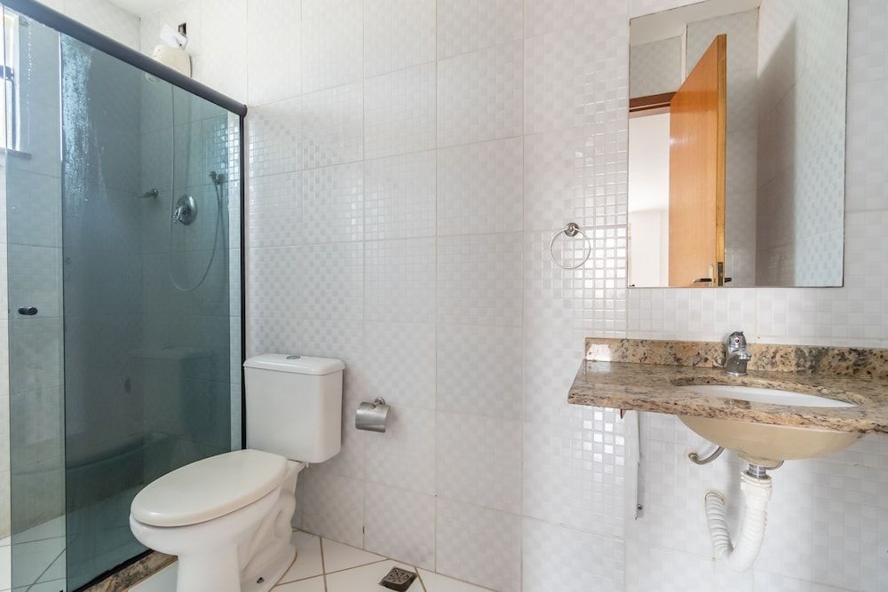 OYO Residencial Muriqui Apart Hotel, Mangaratiba Superior Quadruple Room (1 Double bed + 2 Single beds) 6