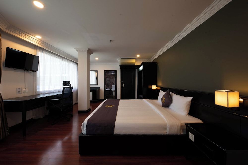 undefined Azumaya Hotel Phnom Penh