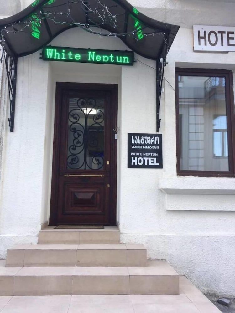 undefined Hotel White Neptun 4