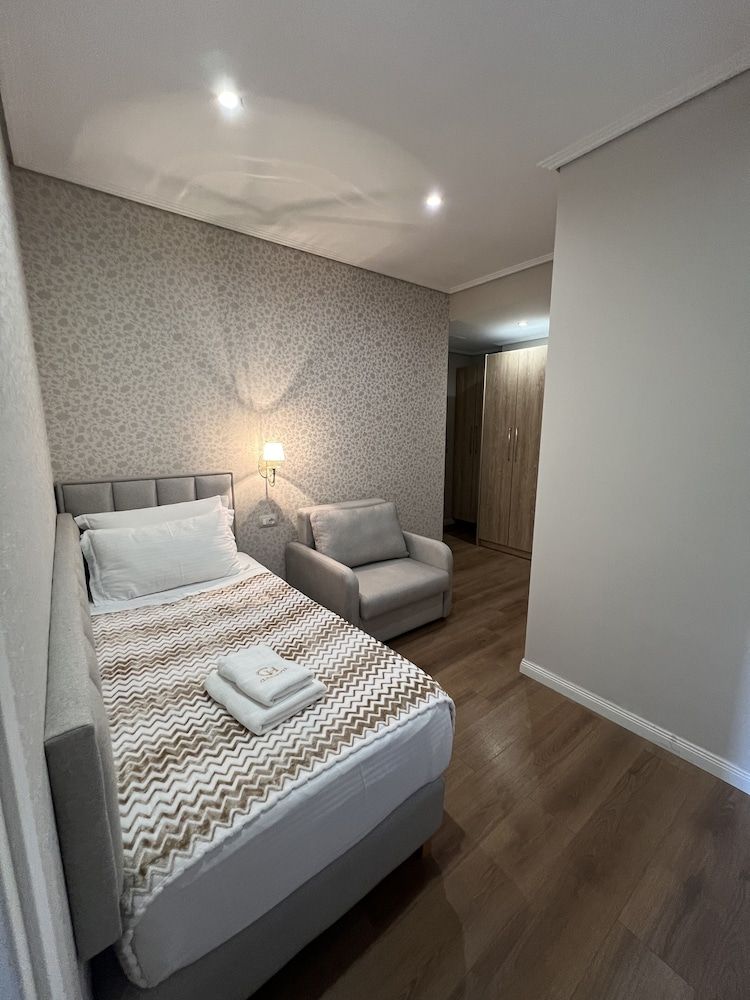 Class Hotel Family Suite, Balcony 14