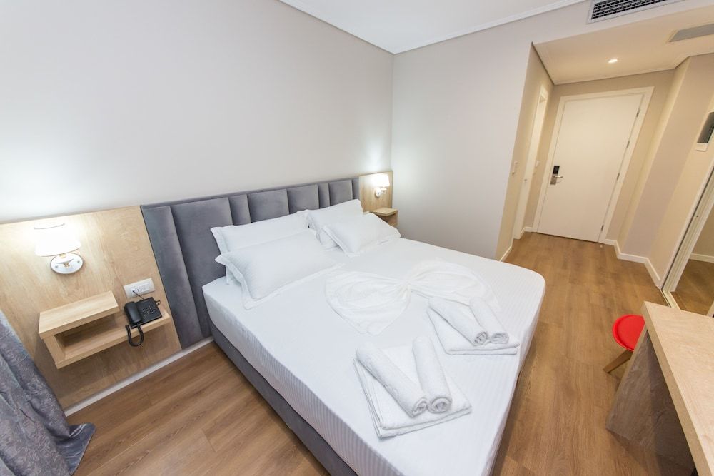 Class Hotel Family Suite, Balcony 12