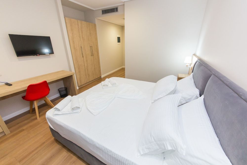 Class Hotel Deluxe Double or Twin Room, Balcony 13