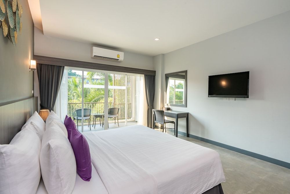 Koh Chang Paradise Hill Deluxe Garden View 4