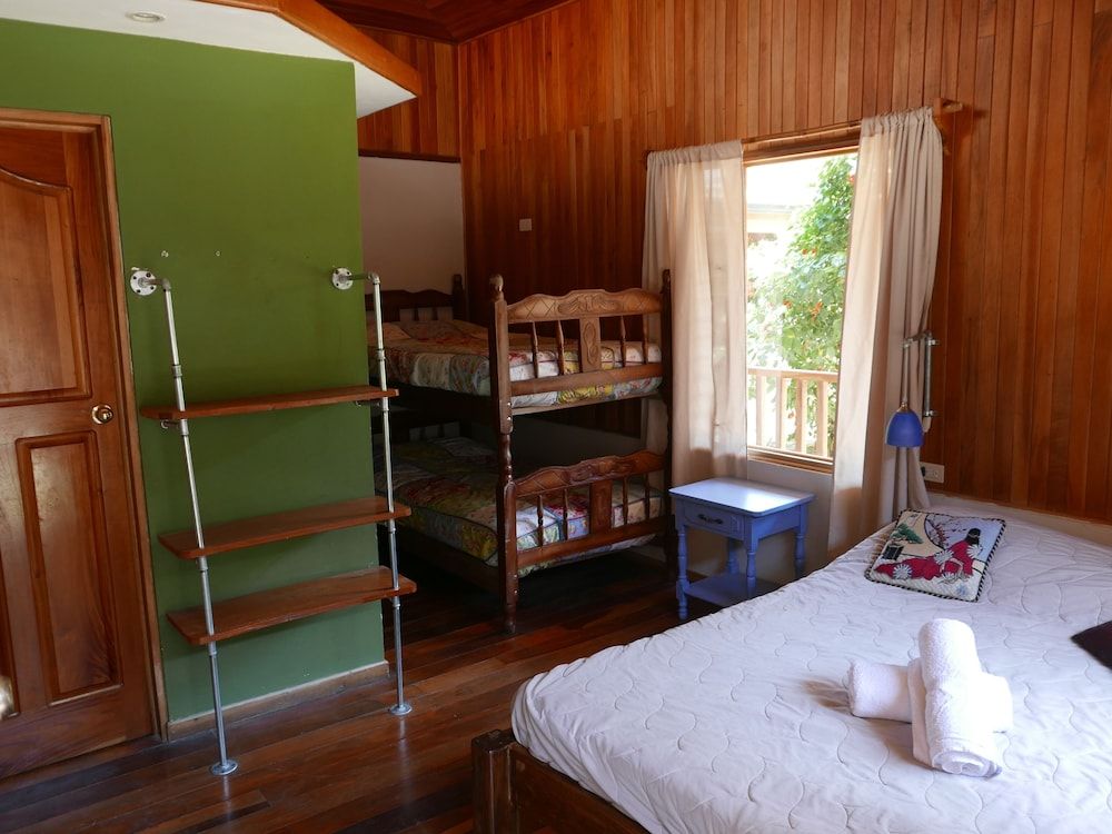 Grand Cabin