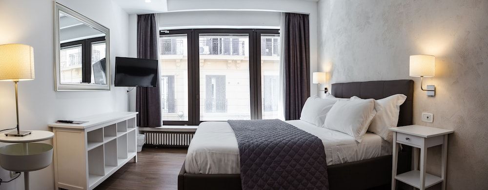 Prestige Rooms Chiaia Superior Triple Room (A)