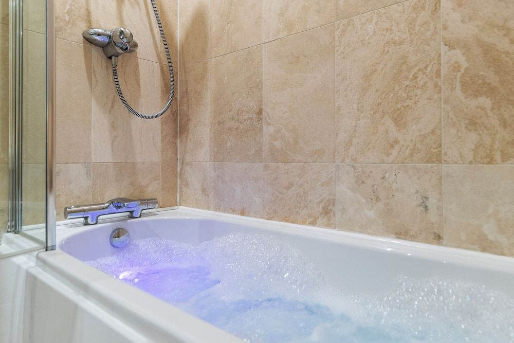 Canaston Oaks Junior Suite, 1 King Bed 9