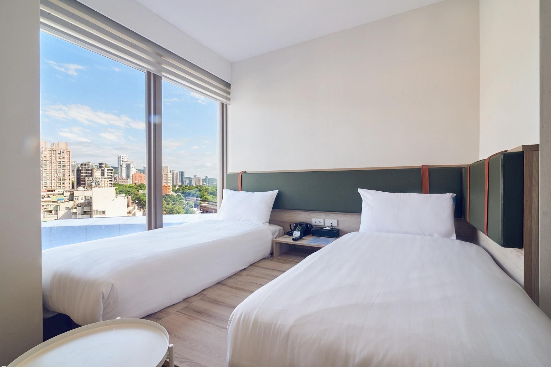 Superior City View Twin Room