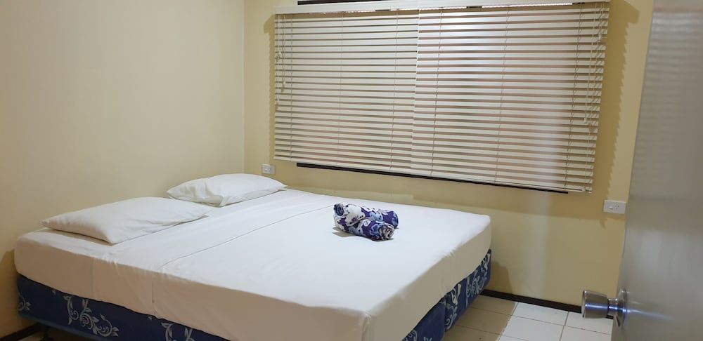 Air-Con Private Room with Shared Facilities