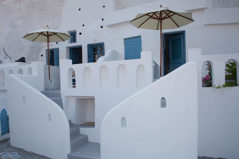 undefined Stoa Cave Villas 4