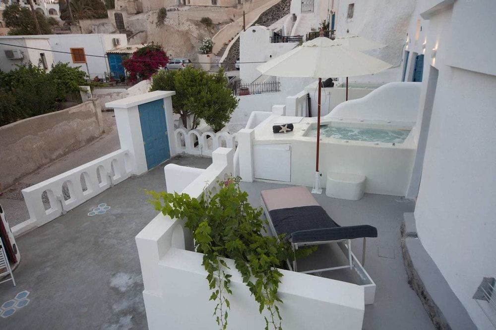 undefined Stoa Cave Villas 6