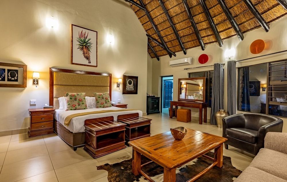 Honeymoon Room