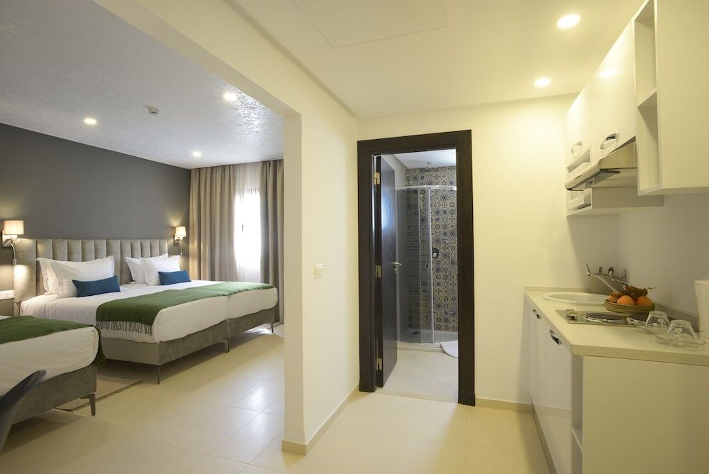 Maia Hotel Suites Standard Triple Room 3