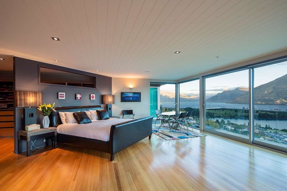 undefined Queenstown Hill Panorama 9