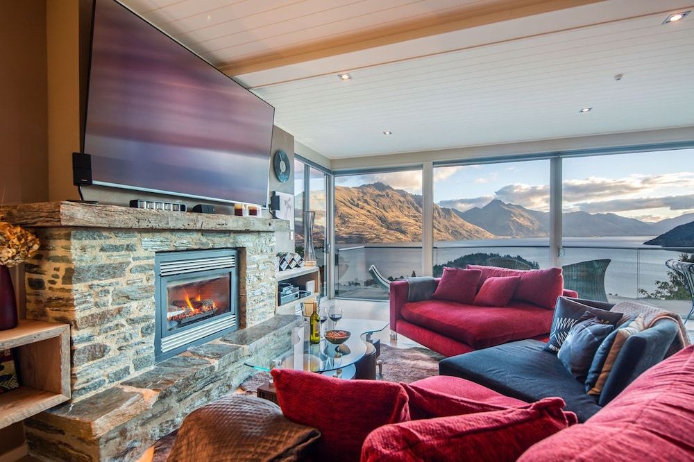 undefined Queenstown Hill Panorama 4