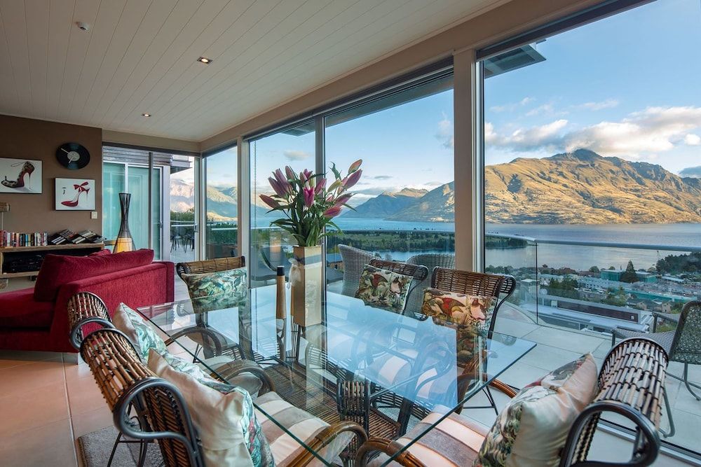 undefined Queenstown Hill Panorama 3