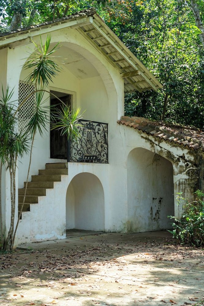 undefined Lunuganga Estate 2