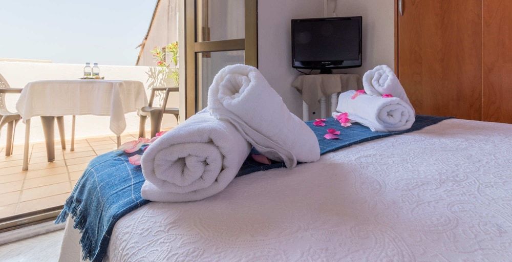 Hostal Arribes Del Duero Double or Twin Room 12