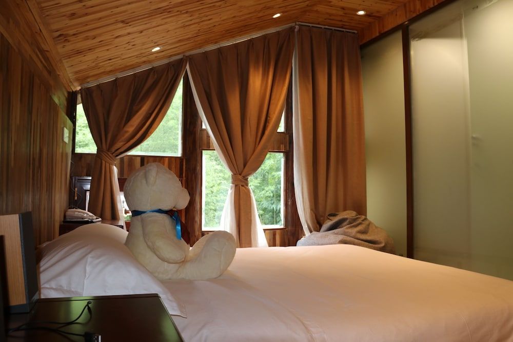 Qing Dynasty House Deluxe Double Room 5