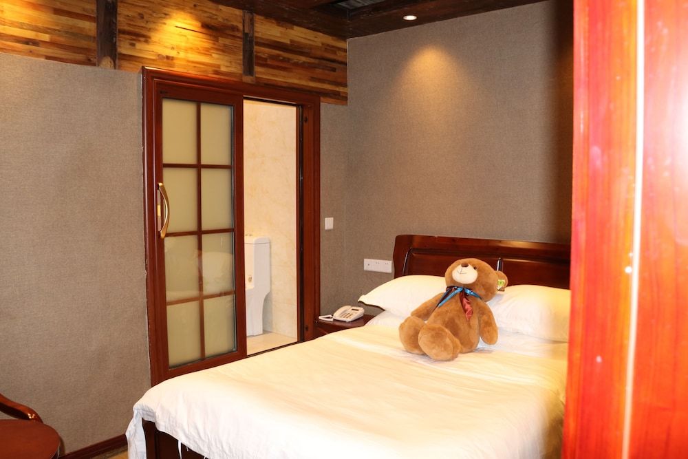 Qing Dynasty House Comfort Double Room 2