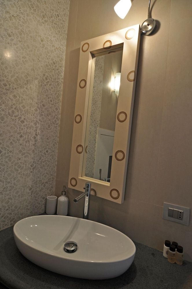 Il Gabbiano Relais Luxury Apartment, 2 Bedrooms, Sea View (Scirocco) 12