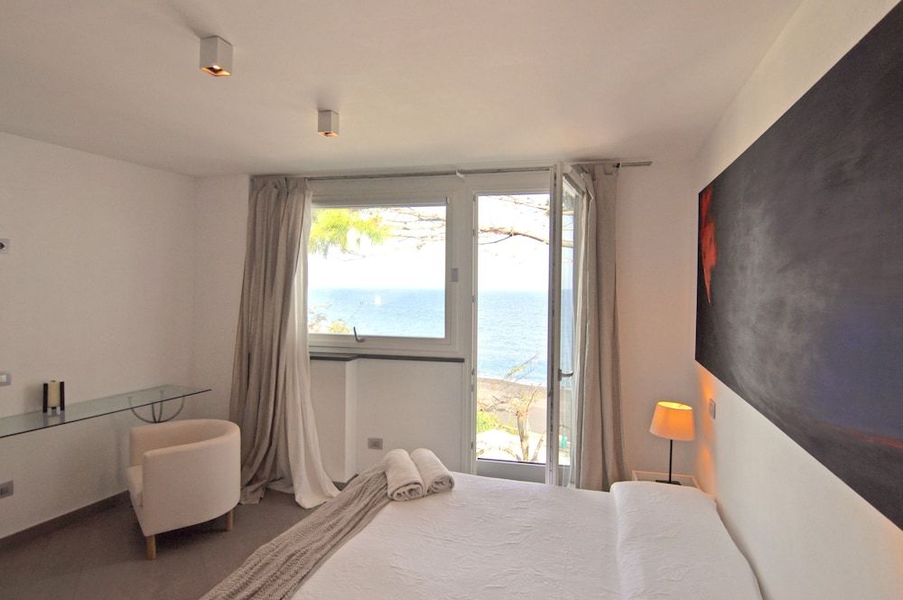 Il Gabbiano Relais Apartment, 3 Bedrooms, Sea View (Libeccio) 3