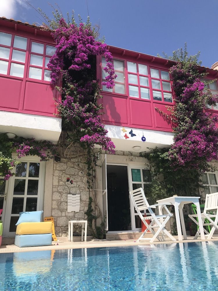 undefined Begonvil Butik Otel by Aliki Alacati 4