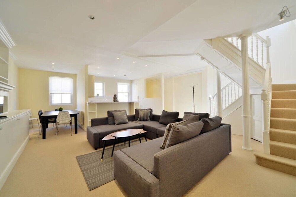 The Paddington Retreat - Elegant 4bdr in 2 Paddington Mews House (4 Bedrooms) 6